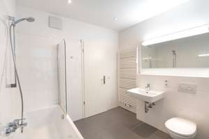 Attraktive 2-Zimmer-Wohnung mit Balkon im generalsanierten denkmalgeschützten Altbau – Artilleriestraße 11, 80636 Dom Pedro, München – Vorschaubild 11