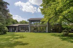Private Parkresidenz – Luxusvilla in vollendeter Harmonie von Natur, Design und Technik – Die vollständige Adresse der Immobilie erhältst du vom Anbieter., 52511 Geilenkirchen – Vorschaubild 1