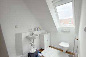 Waldperlach: Maisonette mit Dachstudio und Homeoffice, ab sofort bezugsfrei – Brockesstr. 11, 81739 Waldperlach, München – Vorschaubild 4