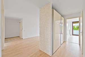 Bezugsfrei: Großzügige 4-Zimmer-Wohnung in zentraler Lage – Die vollständige Adresse der Immobilie erhältst du vom Anbieter., 80939 Freimann, München – Vorschaubild 3