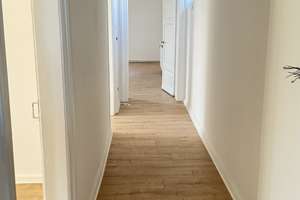 Stilvolle, vollständig renovierte 6-Zimmer-Wohnung mit gehobener Innenausstattung in Krefeld – Krienshütte 108, 47802 Uerdingen, Krefeld – Vorschaubild 7