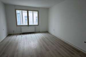 Frisch renovierte 1-Zimmer-Wohnung mit separater Küche – ab sofort bezugsfrei