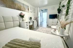 Erstbezug 2 Zimmer vollmöbliert neu helle WG für Mädchen Studenten sicheres Umfeld – Höglwörther Straße 374, 81379 Obersendling, München – Vorschaubild 23