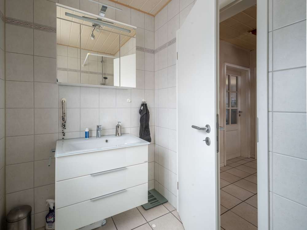 Immobilie in Norstedt - Solide gebaut, energetisch durchdacht und gut gelegen: familiengerechtes Einfamilienhaus in Viöl. - Bild 3