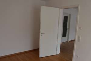Stilvolle, absolut ruhig gelegene 2-Zi Penthousewohnung mit Balkon in Augsburg – Die vollständige Adresse der Immobilie erhältst du vom Anbieter., 86159 Universitätsviertel, Augsburg – Vorschaubild 9