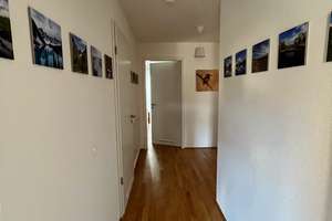 Attraktive 3,5-Zimmer Wohnung mit Balkon im 1. OG in Karlsruhe-Durlach mit Blick auf Turmberg – Die vollständige Adresse der Immobilie erhältst du vom Anbieter., 76227 Durlach, Karlsruhe – Vorschaubild 11