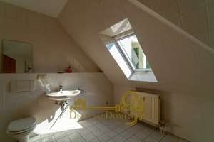 Großzügige Dachgeschosswohnung mit Balkon und Potenzial zur 2-Raum-Wohnung in Dresden-Plauen – Die vollständige Adresse der Immobilie erhältst du vom Anbieter., 1187 Plauen (Stadtteil), Dresden – Vorschaubild 9