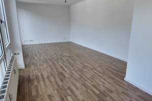 Große 1-Zimmer-Wohnung mit Balkon zur Miete in Köln Dellbrück! – Bergisch-Gladbacher-Straße 1161, 51069 Dellbrück, Köln – Vorschaubild 2