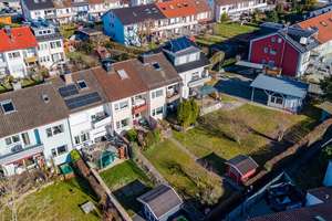 VERKAUFT: Heimeliges 5-Zimmer Reihenmittelhaus mit schönem Garten für die Familie (Erbpacht)  – Die vollständige Adresse der Immobilie erhältst du vom Anbieter., 88045 Friedrichshafen – Vorschaubild 3