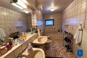 Das Beste beider Welten. Ruhige Lage mit kurzen Wegen in die Stadt + Garage – Die vollständige Adresse der Immobilie erhältst du vom Anbieter., 72555 Metzingen – Vorschaubild 6