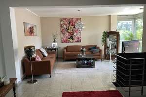Seltene Chance in Rodenkirchen: Großzügige Gartenwohnung mit Terrasse, Garage & Potenzial – Die vollständige Adresse der Immobilie erhältst du vom Anbieter., 50996 Rodenkirchen (Ortsteil), Köln – Vorschaubild 2