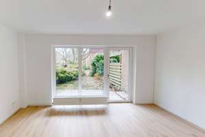 Ein Zuhause zum WOHLFÜHLEN – 2-Zimmer-Wohnung mit BALKON & EBK – Wedeler Landstraße 111, 22559 Rissen, Hamburg – Vorschaubild 1