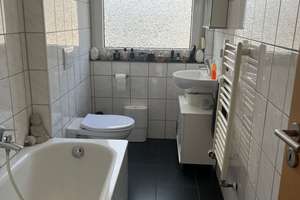 Zentrale Lage! Wohnung mit Balkon in Essen-Bergeborbeck! Übernahme Einbauküche möglich! – Bocholder Straße 334, 45356 Bochold, Essen – Vorschaubild 6