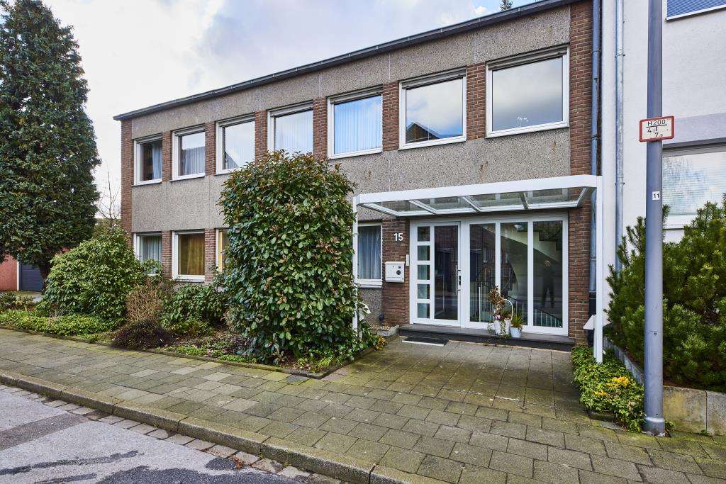 Immobilie in Krefeld - Wohnhaus mit großem Entwicklungspotenzial - Bild 3