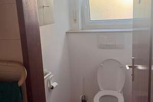 Sehr schönes Einfamilienhaus mit Schwimmbad und Sauna in Heilbronn – 74078 Frankenbach, Heilbronn – Vorschaubild 9