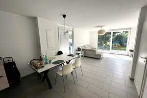 Moderne 5-Zimmer-Doppelhaushälfte mit Fußbodenheizung, gehobener Ausstattung & EBK – Kleine Brückenstraße 16D, 61352 Hochtaunuskreis – Vorschaubild 3