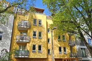 Bezugsfrei: Charmante 2-Zimmer-Wohnung mit Balkon und TG-Stellplatz
