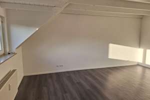 Renovierte, helle Maisonette Wohnung mit Garage (4-Zimmer) – Flachsbleiche 74, 41179 Rheindahlen-Land, Mönchengladbach – Vorschaubild 4