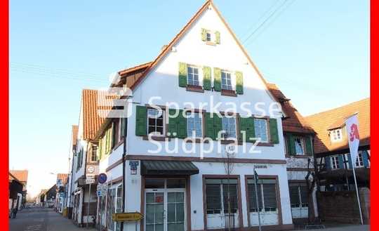 Wohn- u. Geschäftshaus in zentraler Lage von Hatzenbühl