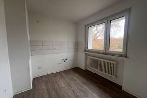4-Zimmer-Wohnung mit Balkon – Schlesische Str. 20, 49088 Dodesheide, Osnabrück – Vorschaubild 3
