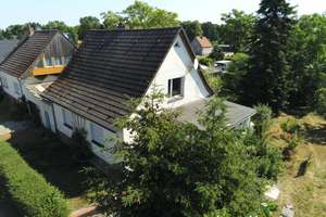 Charmantes Einfamilienhaus mit großem Garten und Entwicklungspotenzial in ruhiger Wohnlage von Witt – Die vollständige Adresse der Immobilie erhältst du vom Anbieter., 19322 Wittenberge – Vorschaubild 2