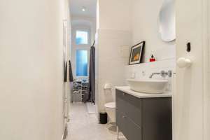!! BEZUGSFREI !! Urban, authentisch, besonders – 3-Zimmer-Parterrewohnung mitten in Prenzlauer Berg – Die vollständige Adresse der Immobilie erhältst du vom Anbieter., 10405 Prenzlauer Berg, Berlin – Vorschaubild 3