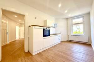 Erstbezug | Neue Küche | 3 Zimmer | Balkon | Stellplätze optional