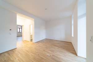 *Großzügige 2-Raum-Wohnung mit toller Terrasse und Gartenanteil*