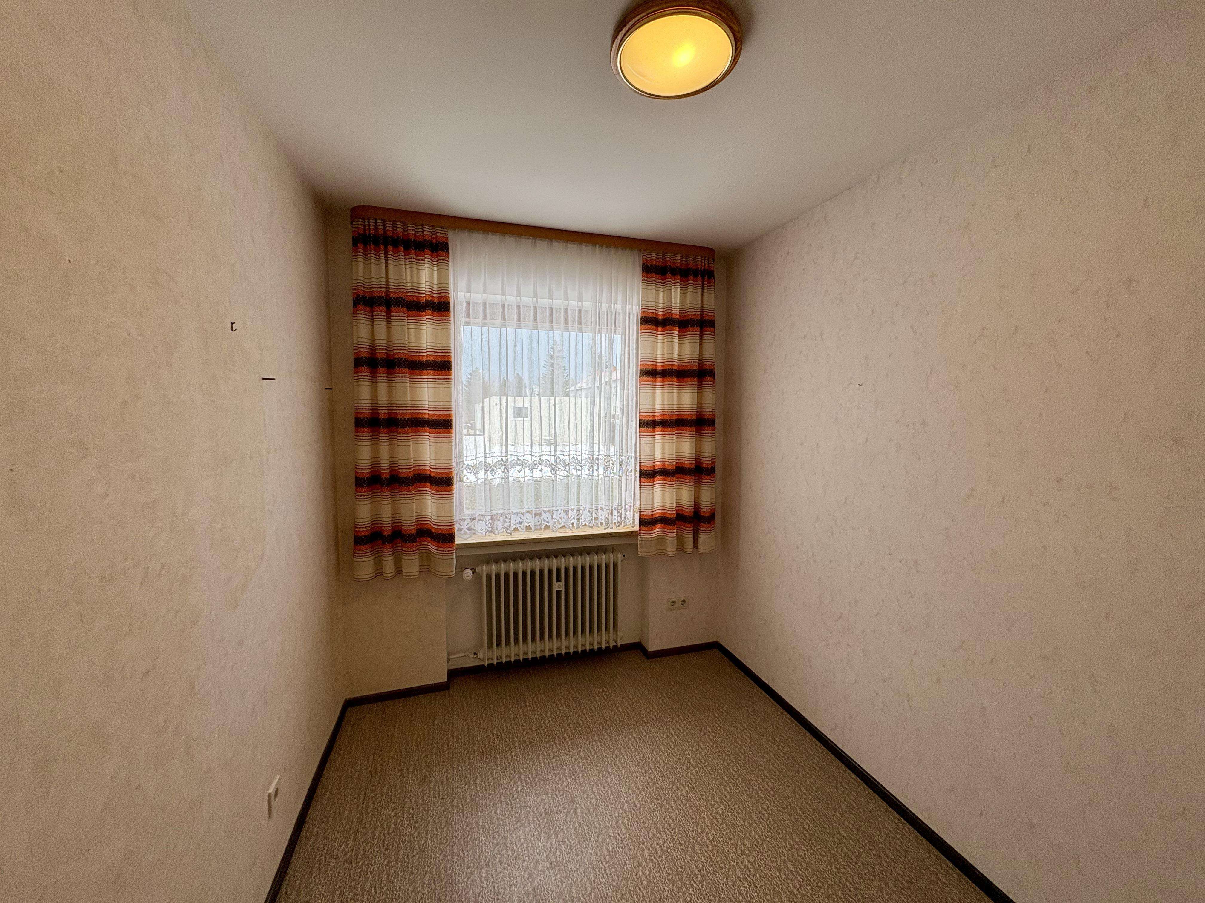 Immobilie in Hohenberg an der Eger - Wohnen in ruhiger Lage mit viel Grünfläche  - Bild 3