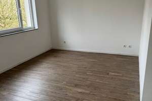 Modernes Wohnen mit Wohlfühlgarantie: Stilvolle 2-Zimmer-Wohnung in Hamburg-Langenhorn – sofort verf – Kreuzblumenweg 22, 22417 Langenhorn, Hamburg – Vorschaubild 1