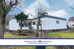 Winkelbungalow mit Wohlfühlcharakter auf großem Grundstück im schönen Lichtenrade – Die vollständige Adresse der Immobilie erhältst du vom Anbieter., 12305 Lichtenrade, Berlin – Vorschaubild 1