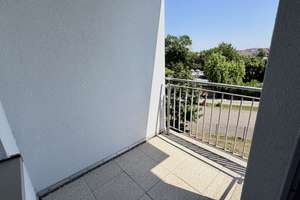 BEZUGSFREIE 1-RAUM-WOHNUNG MIT BALKON