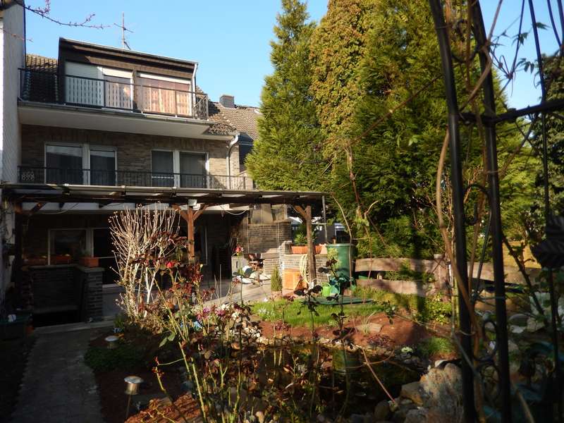 Geräumiges RMH in Grevenbroich-Langwaden sucht neuen Besitzer