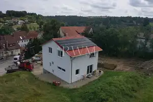 Neubau ohne Stress! Bezugsfertiges Einfamilienhaus in Haiterbach! – Calw (Kreis) – Vorschaubild 1