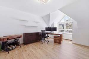 Familienfreundliches Reihenmittelhaus mit Gartenidylle in begehrter Lage von München-Solln – Die vollständige Adresse der Immobilie erhältst du vom Anbieter., 81477 Solln, München – Vorschaubild 9