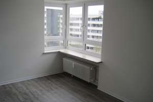 Perfekt für Familien! Renovierte 3-Zimmer-Wohnung mit Balkon! – Rheinbergerstr. 19, 85057 Nordwest, Ingolstadt – Vorschaubild 9
