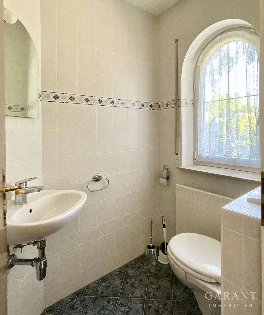 Immobilie in Augustusburg - Wohnen im Einfamilienhaus - am Fuße von Schloss Augustusburg - Bild 1