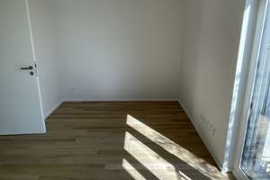 Exklusive Top geschnittene 2-Zimmer Terrassenwohnung mit Blick ins Grüne & EBK in Top Lage – 81245 Neupasing, München – Vorschaubild 15