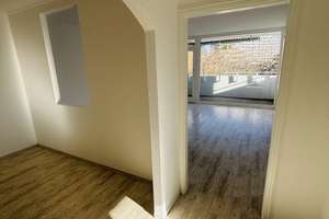 Moderne, frisch renovierte 2-Zimmer-Wohnung mit großem Balkon in Sachsenhausen-Süd – 60598 Sachsenhausen-Süd, Frankfurt am Main – Vorschaubild 8