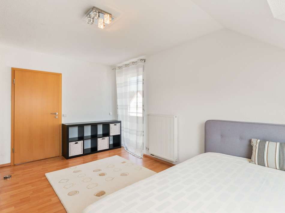 Kinderzimmer DG mit Zugang zum