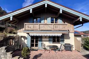 Großzügiges Einfamilienhaus mit Bergpanorama und sonnigem Grundstück – Die vollständige Adresse der Immobilie erhältst du vom Anbieter., 83324 Ruhpolding – Vorschaubild 4