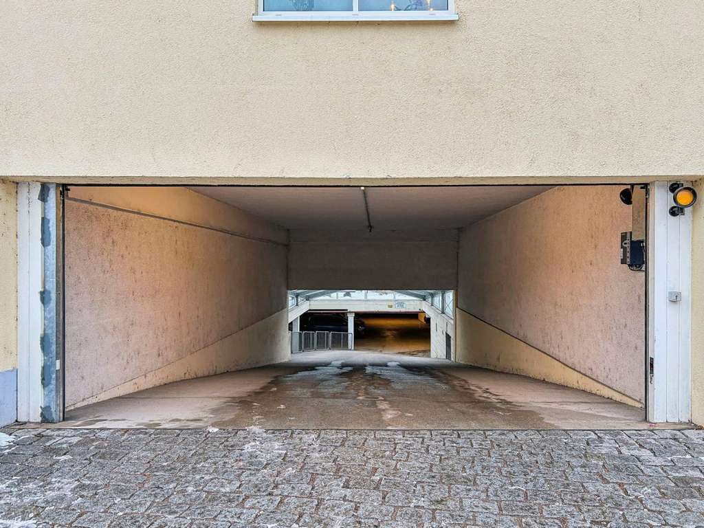 Immobilie in Goethestadt Bad Lauchstädt - Raum für Ihre Wohnträume in einer großzügigen 4-Zimmer-Wohnung in Bad Lauchstädt - Bild 1