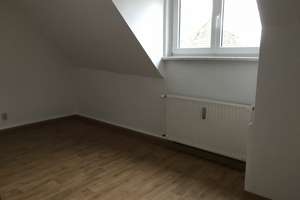 3 Räume im Dachgeschoss zum Wohlfühlen – Luetzener Str. 4, 6231 Bad Dürrenberg – Vorschaubild 9