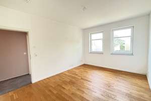 Bezugsfreie 3-Zimmer-Wohnung mit Pkw-Stellplatz und 2 Balkonen in Berlin – Die vollständige Adresse der Immobilie erhältst du vom Anbieter., 12527 Grünau, Berlin – Vorschaubild 12