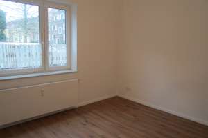 Seltene Gelegenheit  / Attraktives Mehrfamilienhaus  / Provisionsfrei – Einsteinstraße 2, 28309 Sebaldsbrück, Bremen – Vorschaubild 11