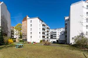 Vermietete 1-Zimmer-Wohnung mit Balkon in attraktiver Lage – Erich-Weinert-Straße 142, 10409 Prenzlauer Berg, Berlin – Vorschaubild 2