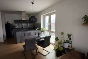 Stilvolle 2-Zimmer-Wohnung mit großzügiger Sonnen-Loggia inkl. Tiefgaragenstellplatz