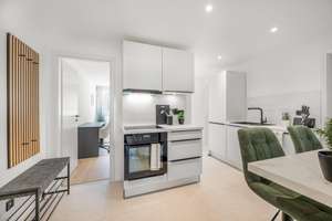 Neu sanierte WG Zimmer in Schwabing-West - voll möbliert & sofort bezugsfrei! – Winzererstraße 172, 80797 Am Luitpoldpark, München – Vorschaubild 1