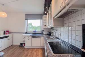 Stilvolle 4-Zimmer-Wohnung mit Balkon, Stellplatz & großzügigem Gartenbereich – 51381 Bergisch Neukirchen, Leverkusen – Vorschaubild 5