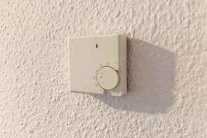 Stilvolle 3-Zimmer Wohnung I Hochparterre I Balkon I Stellplatz I Denkmalschutz I Kernsanierung 2010 – Die vollständige Adresse der Immobilie erhältst du vom Anbieter., 4179 Leutzsch, Leipzig – Vorschaubild 17